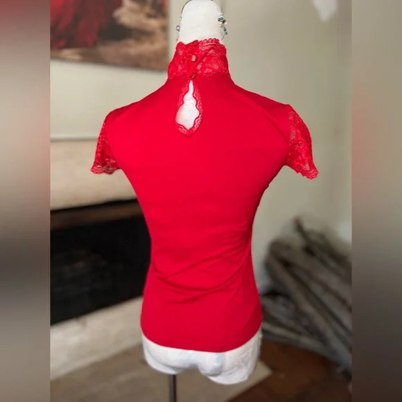 Elegant Red Lace Women's Top SM DANCE FASHION - Picture 3 of 3